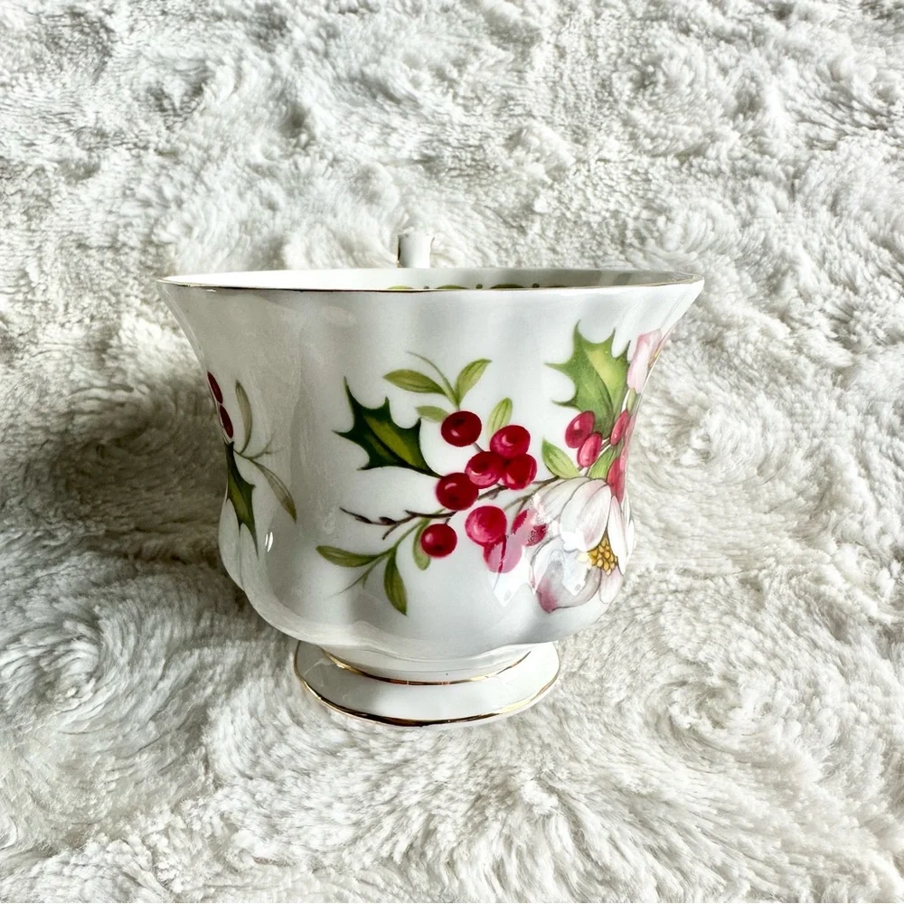 Vintage Royal Albert Teacup Flower of the Month December Christmas Rose 1970 Vtg